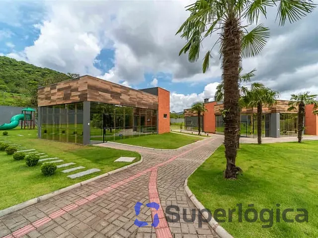 Terreno com 1235m², à venda, no bairro Rio do Meio em Camboriú