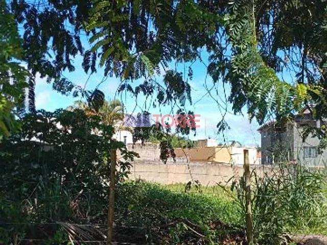 Terreno com 450m², à venda, no bairro Nossa Senhora da Vitória em Ilhéus