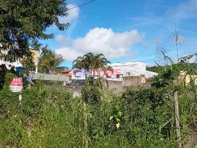 Terreno com 450m², à venda, no bairro Nossa Senhora da Vitória em Ilhéus