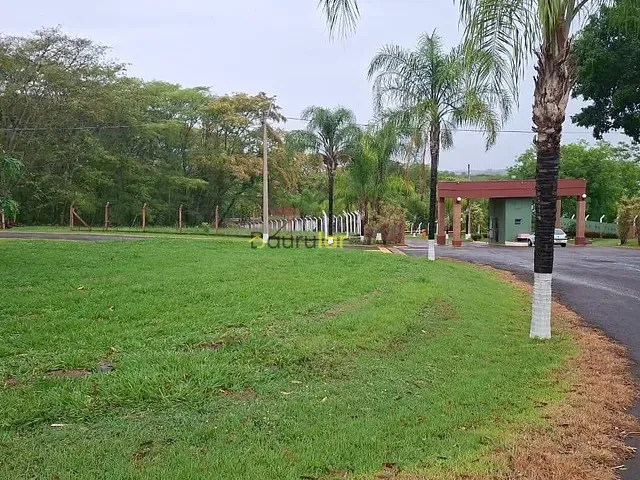 Terreno com 895m², à venda, no bairro Nova Iacanga em Iacanga