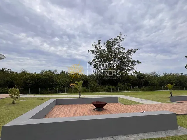 Terreno com 1091m², à venda, no bairro Ratones em Florianópolis