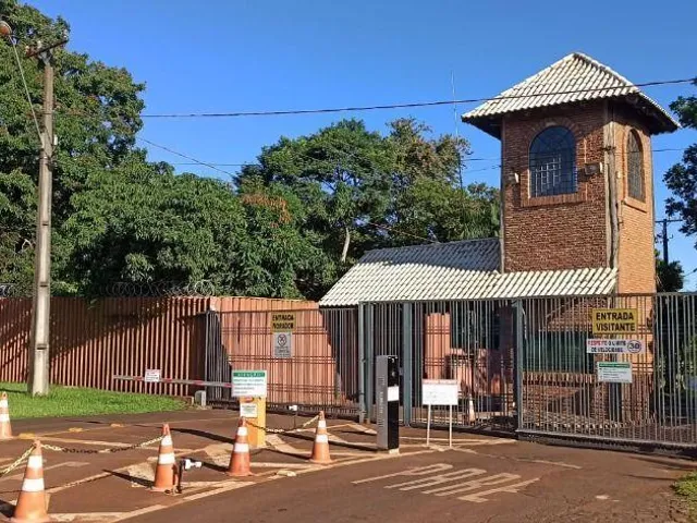 Terreno com 1318m², à venda, no bairro Estância Cabral em Cambé