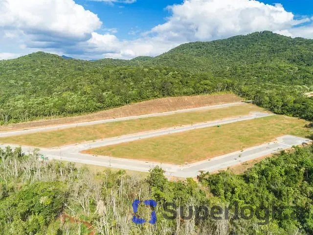 Terreno à venda, no bairro Várzea do Ranchinho em Camboriú