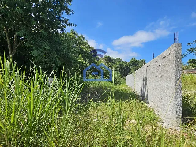 Terreno com 372m², à venda, no bairro Massaguaçu em Caraguatatuba