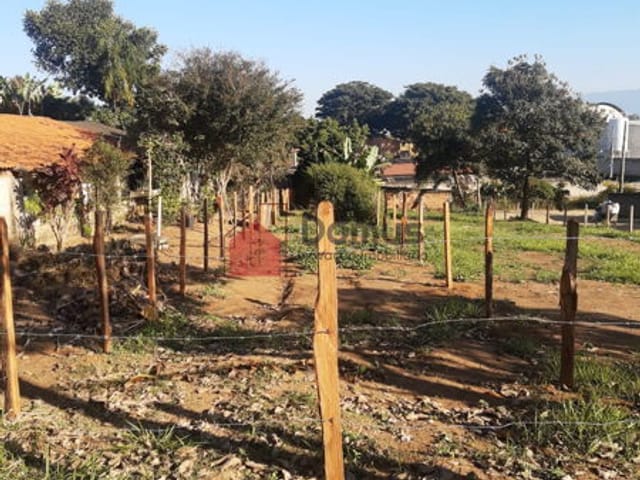 Terreno com 299m², à venda, no bairro Campinas em Pindamonhangaba