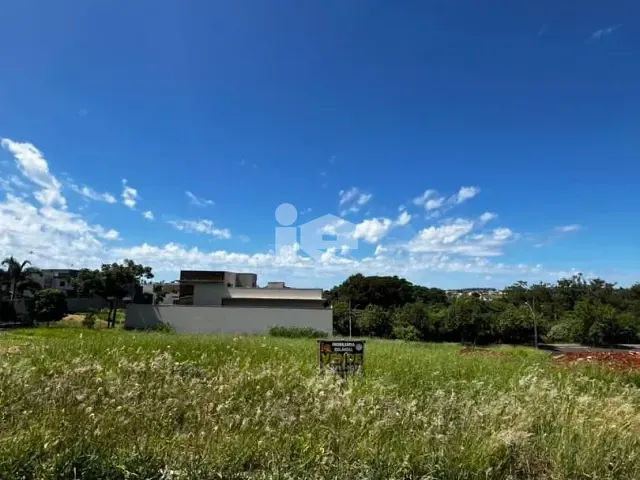 Terreno com 300m², à venda, no bairro Parque Industrial Cafezal em Rolândia