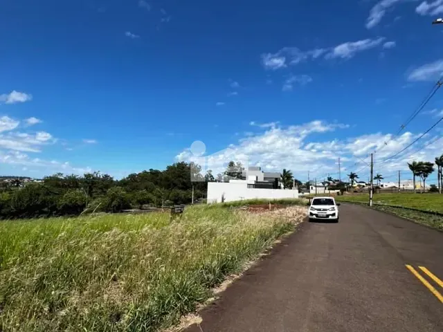 Terreno com 300m², à venda, no bairro Parque Industrial Cafezal em Rolândia