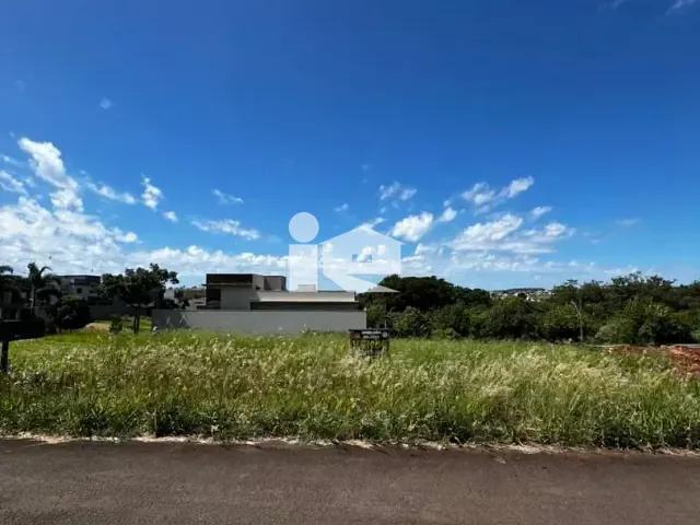 Terreno com 300m², à venda, no bairro Belmonte em Rolândia