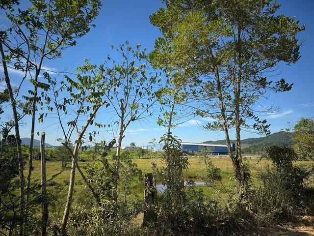 Terreno com 26200m², para alugar, no bairro Escalvados em Navegantes