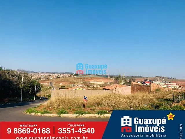 Terreno com 306m², à venda, no bairro Residencial Fazenda Planalto em GUAXUPÉ