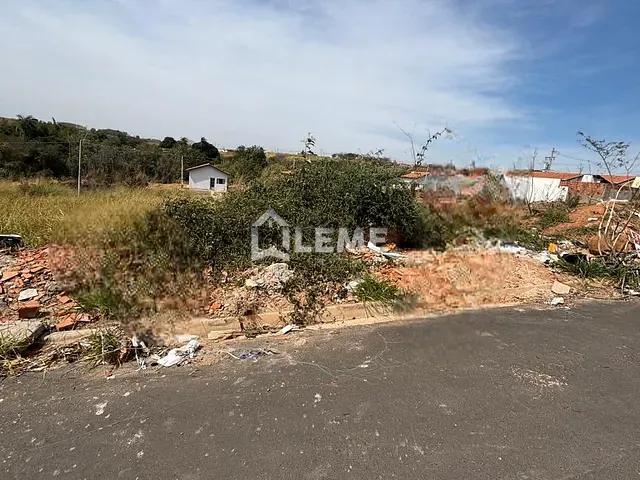 Terreno com 180m², à venda, no bairro Loteamento Residencial Vale Verde em Mococa