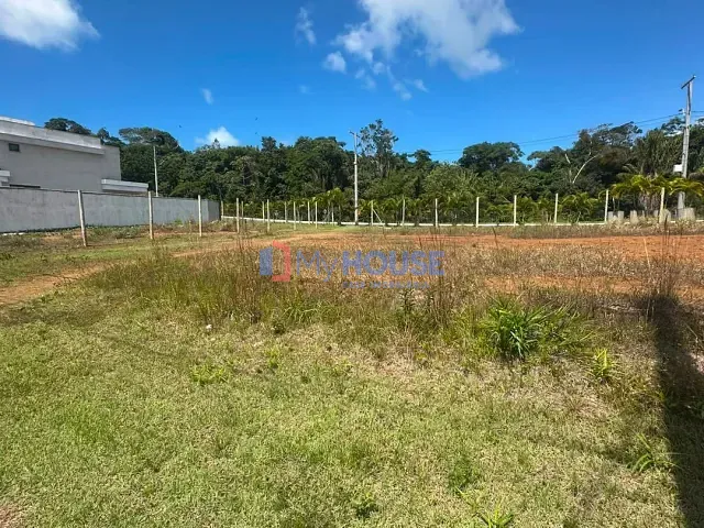 Terreno com 450m², à venda, no bairro Nossa Senhora da Vitória em Ilhéus