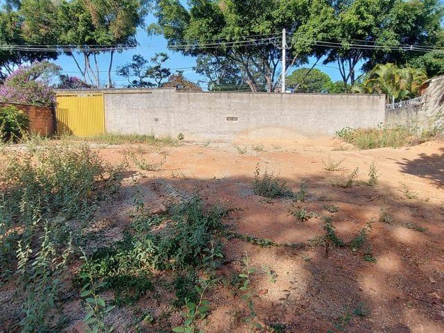 Terreno com 1000m², à venda, no bairro Trevo em Belo Horizonte