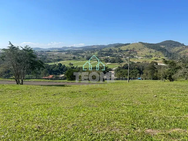 Terreno com 2057m², à venda, no bairro Chácara São Félix em Taubaté