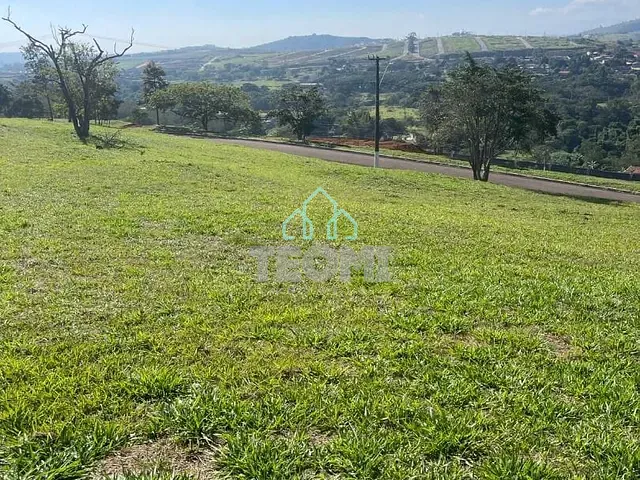 Terreno com 2057m², à venda, no bairro Chácara São Félix em Taubaté