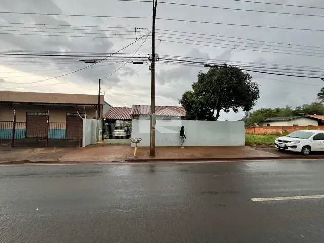 Terreno com 364m², à venda, no bairro Centro em Rolândia