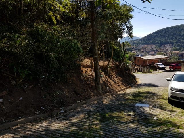 Terreno à venda, no bairro São Sebastião em Petrópolis