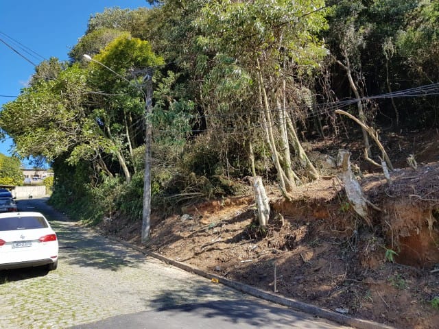 Terreno à venda, no bairro São Sebastião em Petrópolis
