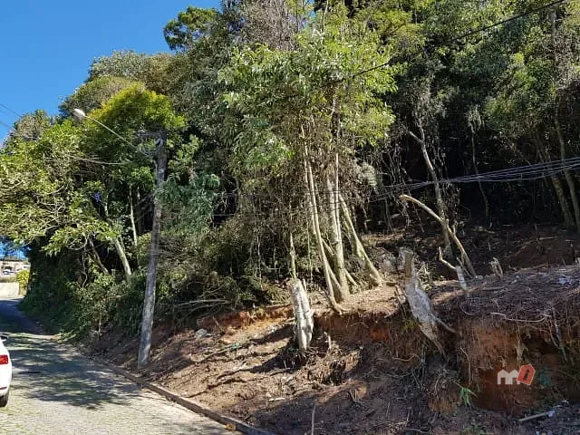 Terreno à venda, no bairro São Sebastião em Petrópolis