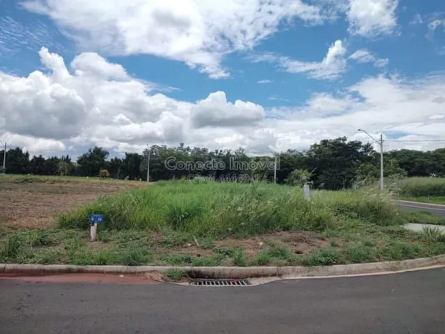 Terreno com 336m², à venda, no bairro Europa em Holambra