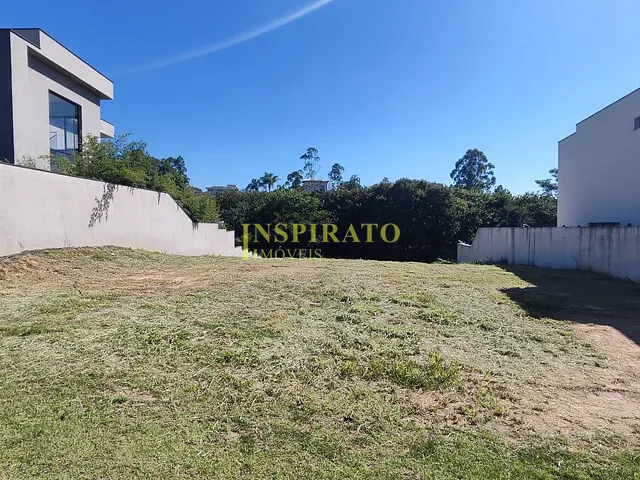 Terreno com 887m², à venda, no bairro Medeiros em Jundiaí