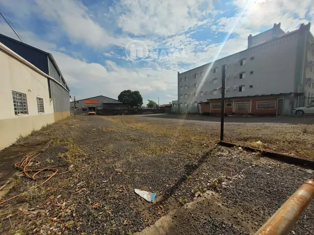 Terreno com 1300m², para alugar, no bairro Boa Vista em Londrina