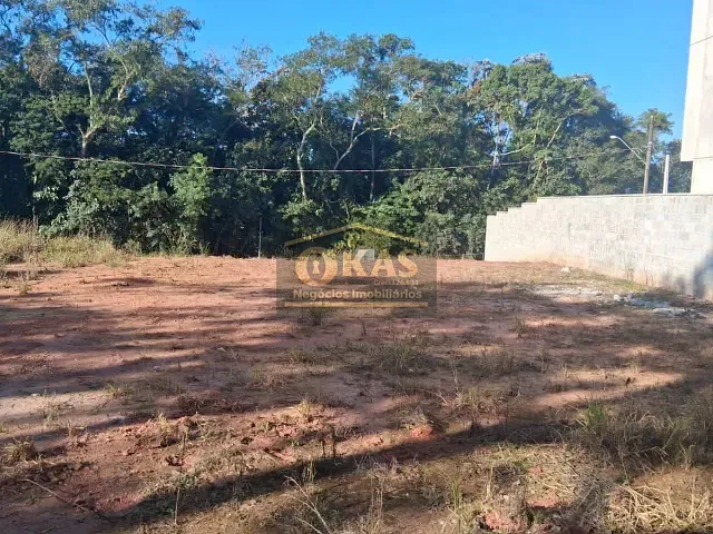 Terreno com 438m², à venda, no bairro Jardim das Flores em Suzano