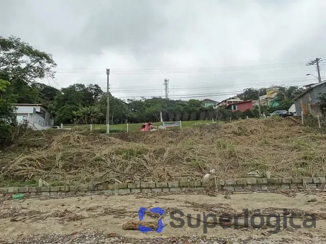 Terreno com 910m², à venda, no bairro Centro em São José