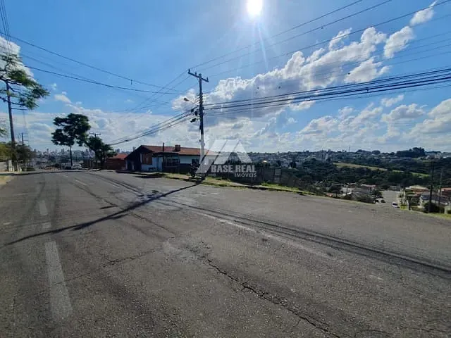 Terreno com 495m², à venda, no bairro Uvaranas em Ponta Grossa