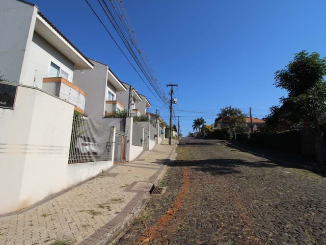 Terreno com 213m², à venda, no bairro Estrela em Ponta Grossa