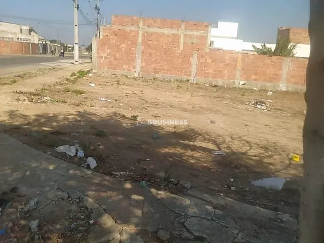 Terreno com 262m², à venda, no bairro Jardins de Campos em Campos dos Goytacazes