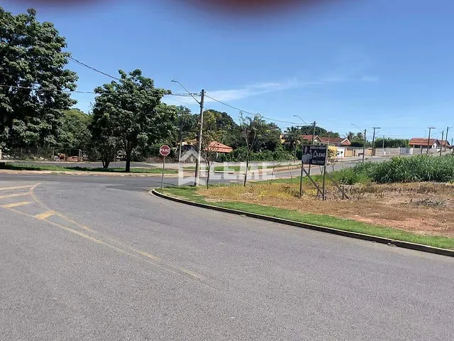 Terreno com 450m², à venda, no bairro Vila Carvalho em Mococa