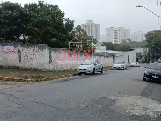 Terreno com 510m², à venda, no bairro Jardim Armênia em Mogi das Cruzes