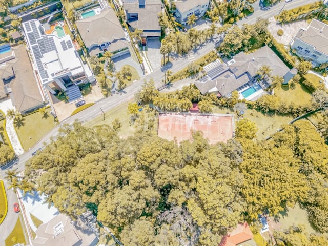 Terreno com 2007m², à venda, no bairro Residencial Tamboré em Barueri