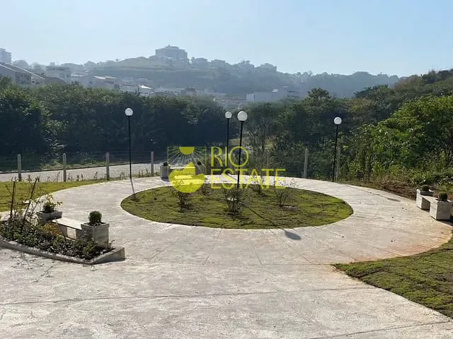 Terreno com 307m², à venda, no bairro Jardim Amália em Volta Redonda