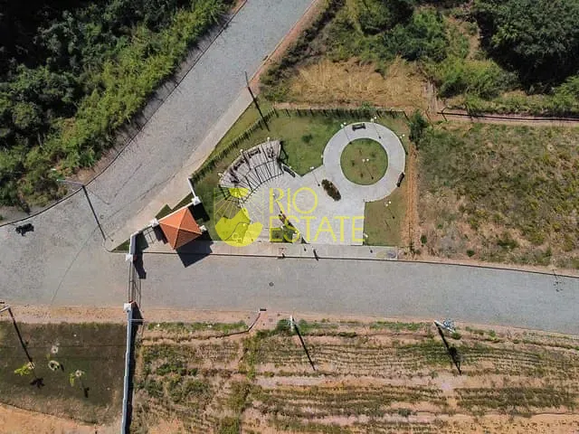 Terreno com 307m², à venda, no bairro Jardim Amália em Volta Redonda