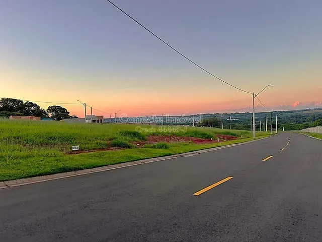 Terreno com 253m², à venda, no bairro Loteamento São Pedro em Jaguariúna