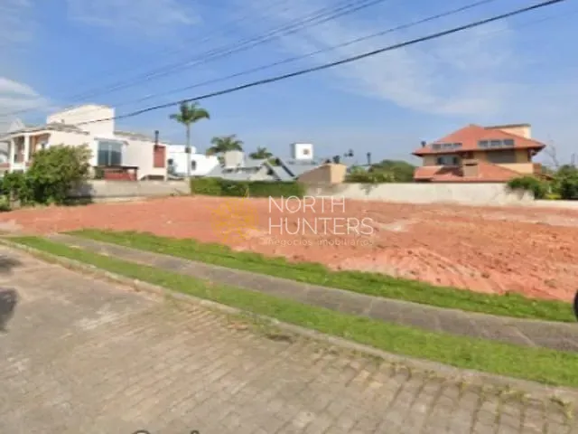 Terreno com 450m², à venda, no bairro Jurerê Internacional em Florianópolis