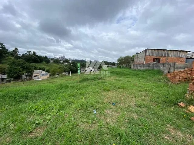 Terreno com 420m², à venda, no bairro Morro Alto em Guarapuava