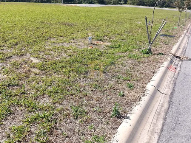 Terreno com 250m², à venda, no bairro Casa Blanca em Salto de Pirapora