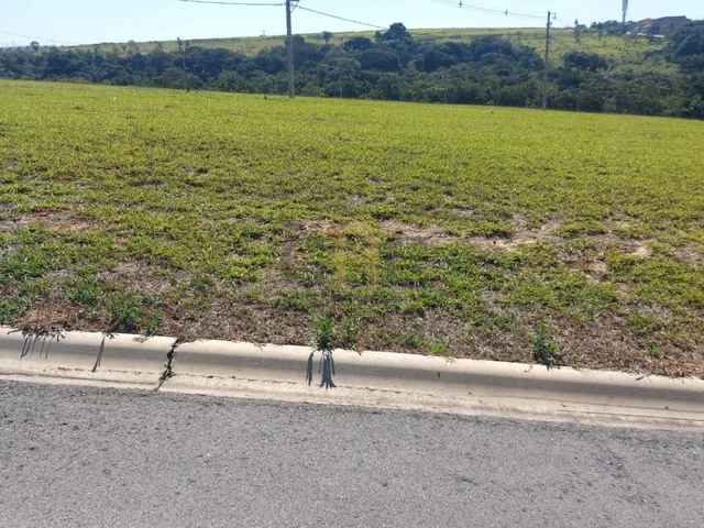 Terreno com 250m², à venda, no bairro Casa Blanca em Salto de Pirapora