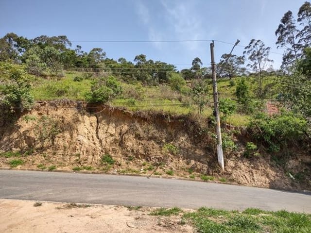 Terreno com 2644m², à venda, no bairro Chácara do Solar II (Fazendinha) em Santana de Parnaíba