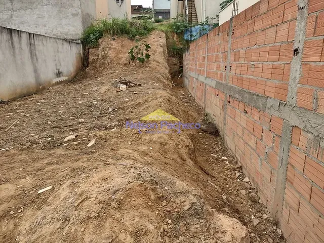 Terreno com 158m², à venda, no bairro Sto Antonio em Capivari