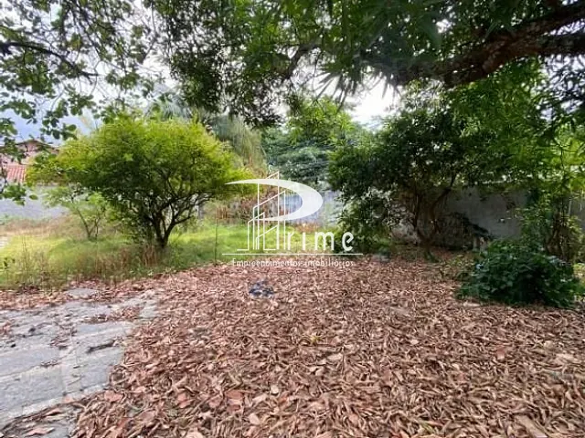Terreno com 180m², à venda, no bairro Camboinhas em Niterói
