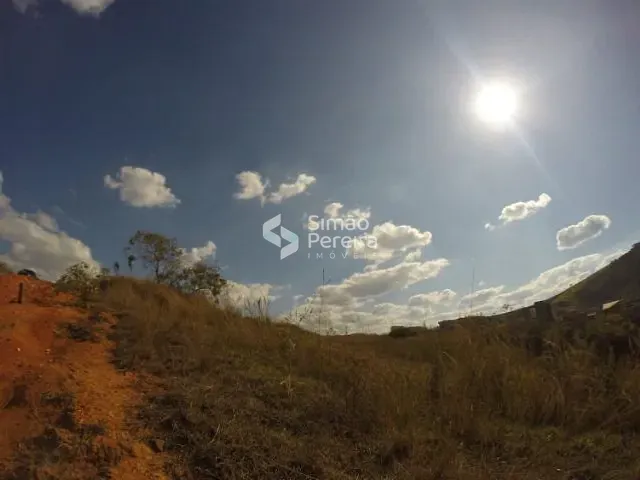 Terreno com 220m², à venda, no bairro Vila Paraíso em Três Rios