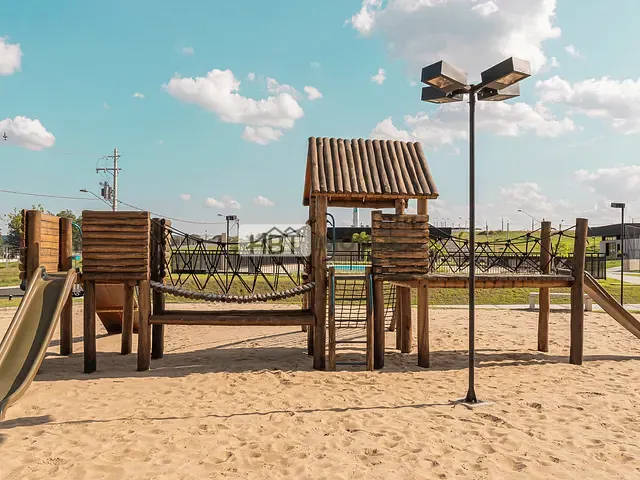 Terreno com 300m², à venda, no bairro Residencial Villa de León em Piratininga