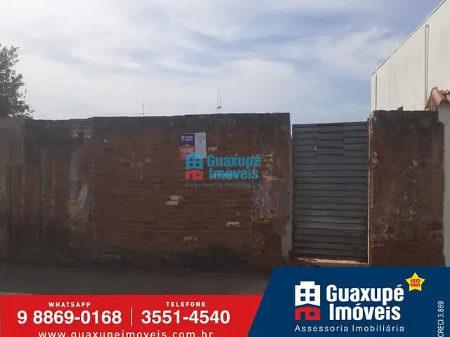 Terreno com 459m², à venda, no bairro Centro em Guaxupé