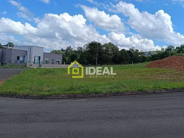 Terreno com 545m², à venda, no bairro Santa Cruz em Concórdia