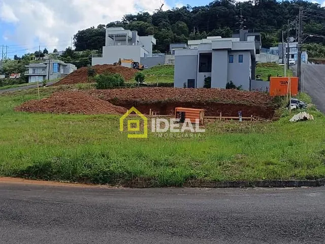 Terreno com 545m², à venda, no bairro Santa Cruz em Concórdia