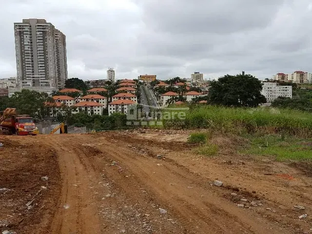 Terreno com 4860m², à venda, no bairro Mogi Moderno em Mogi das Cruzes